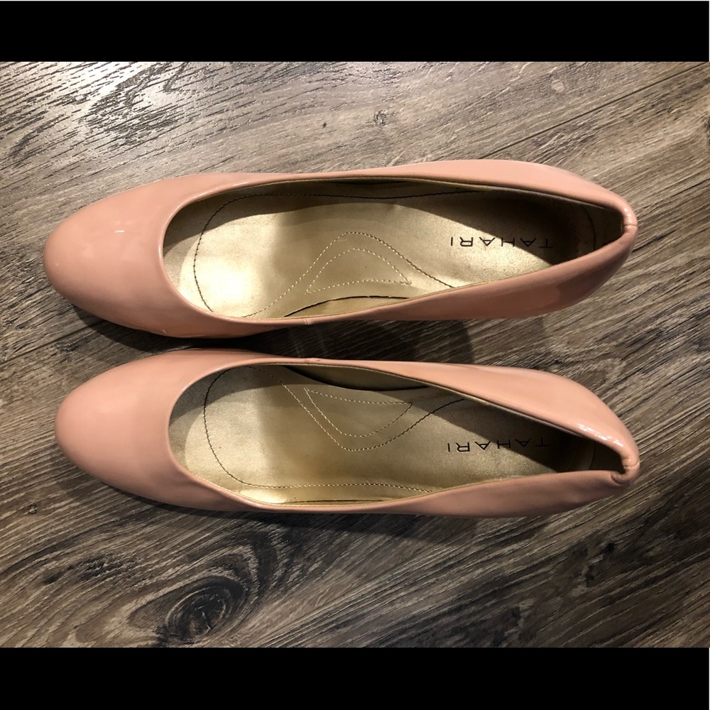 Blush Pink & Gold Tahari Size 9 Heels